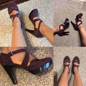 Marc Fisher Suede deep purple pump